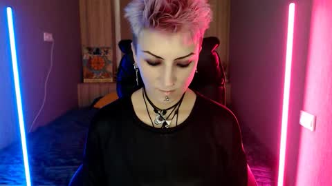 sweet_n_strong online show from 7, 1, 2026