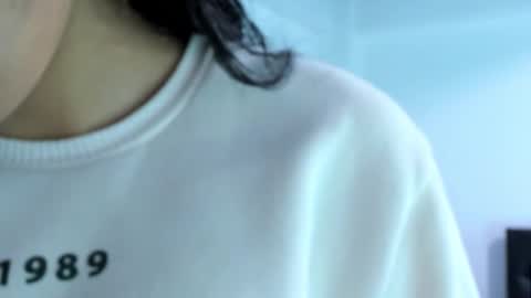 Nhaomy online show from 5, 11, 2025