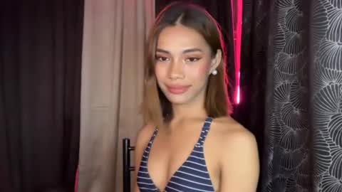 Snapshot of sweet_nikki03 chatting on 2, 12, 2025 sweet_nikki03 online show from 2, 12, 2025