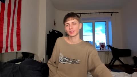 Snapshot of sweet_peach__ chatting on 31, 12, 2024 kira online show from 31, 12, 2024