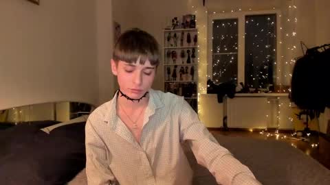 Snapshot of sweet_peach__ chatting on 23, 1, 2025 kira online show from 23, 1, 2025