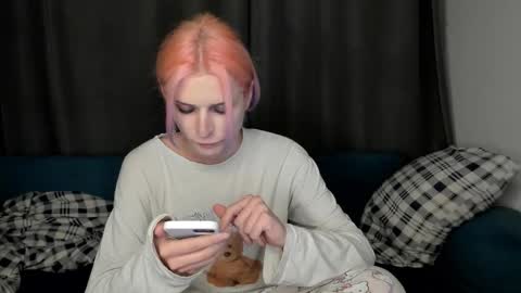 Snapshot of sweet_peach__ chatting on 27, 9, 2025 kira online show from 27, 9, 2025