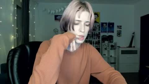 Snapshot of sweet_peach__ chatting on 6, 2, 2026 kira online show from 6, 2, 2026