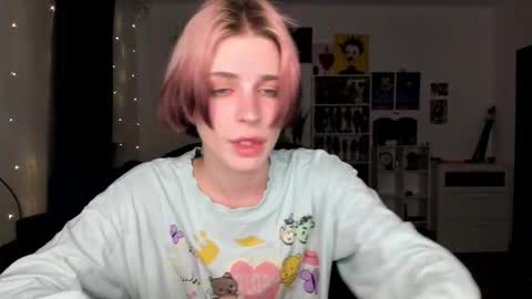 Snapshot of sweet_peach__ chatting on 18, 2, 2026 kira online show from 18, 2, 2026