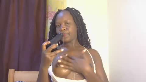Snapshot of sweet_peachiee chatting on 3, 6, 2026 sweet peachy online show from 3, 6, 2026