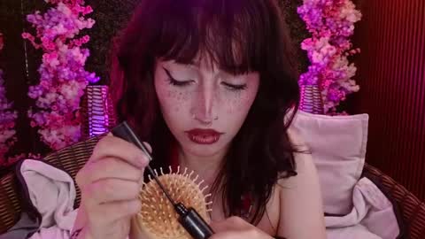 Roxanee online show from 14, 12, 2025