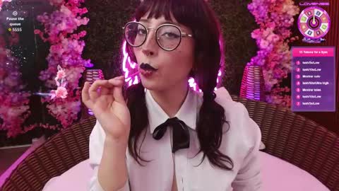 Roxanee online show from 9, 1, 2026