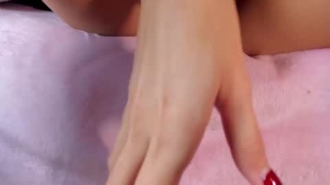 Adeline  online show from 18, 4, 2026