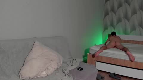 Snapshot of sweet_smith8 chatting on 18, 10, 2025 sweet_smith8 online show from 18, 10, 2025