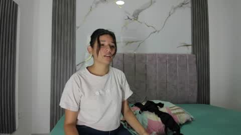 Snapshot of sweet_sofi20 chatting on 12, 7, 2026 sweet_sofi20 online show from 12, 7, 2026