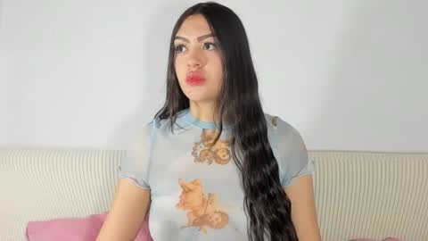 Snapshot of sweet_sophie_7 chatting on 21, 1, 2025 sweet_sophie_7 online show from 21, 1, 2025