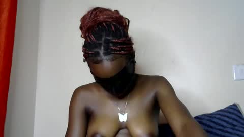 sweet_strawberina online show from 9, 4, 2026