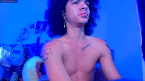 Steven independent model online show from 3, 12, 2024