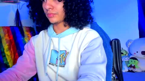 Steven independent model online show from 7, 2, 2025