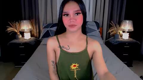 Snapshot of sweet_zoey12 chatting on 12, 9, 2025 bea takashi online show from 12, 9, 2025