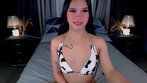 Snapshot of sweet_zoey12 chatting on 21, 9, 2025 bea takashi online show from 21, 9, 2025