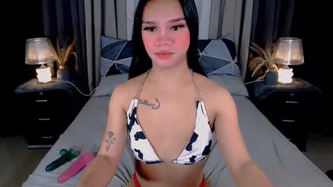 Snapshot of sweet_zoey12 chatting on 29, 9, 2025 bea takashi online show from 29, 9, 2025