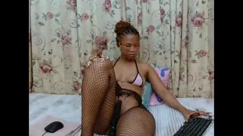 sweetamazing626054 online show from 27, 10, 2025