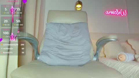 Andrea Cheryl GiLandreagil80 In Instagram online show from 4, 3, 2025