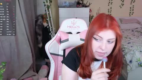 SweetAngel Striptease online show from 26, 11, 2025