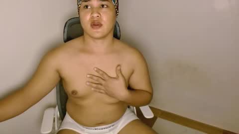 sweetasiangay online show from 18, 11, 2025