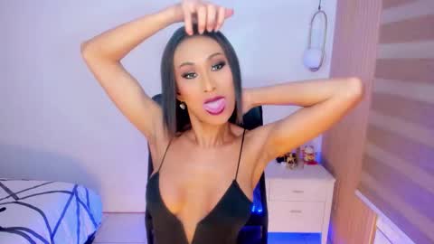 Snapshot of sweetasianlovemarie chatting on 15, 10, 2025 BEA sweetgirl online show from 15, 10, 2025