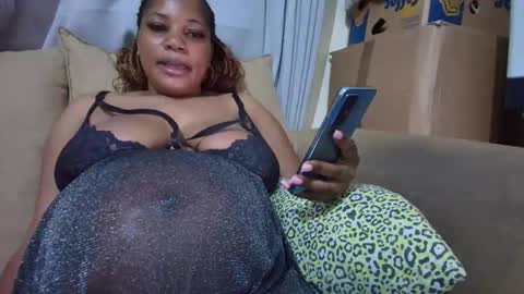 Snapshot of sweetateka chatting on 1, 12, 2025 Sweetateka online show from 1, 12, 2025