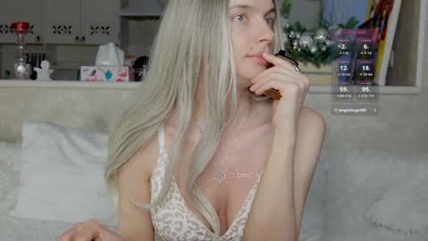 Snapshot of sweetbabyxx2021 chatting on 15, 12, 2024 sweetbabyxx2021 online show from 15, 12, 2024