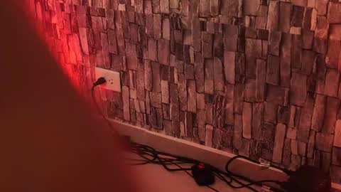 Salom independent model online show from 15, 2, 2026