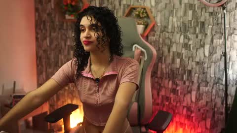 Salom independent model online show from 22, 6, 2026