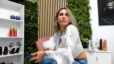 Snapshot of sweetcherry30_ chatting on 17, 9, 2025 Cherry online show from 17, 9, 2025