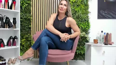 Snapshot of sweetcherry30_ chatting on 1, 6, 2026 Cherry online show from 1, 6, 2026