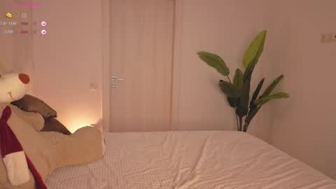 Snapshot of sweetcherryblonde chatting on 14, 10, 2025 Barbie online show from 14, 10, 2025
