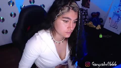 Abril online show from 20, 2, 2025