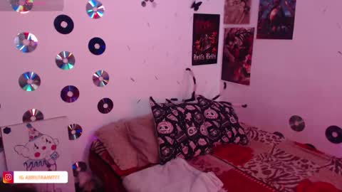 Abril online show from 15, 10, 2025