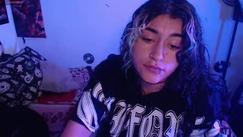 Abril online show from 17, 10, 2025