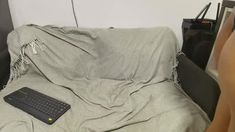 Snapshot of sweetdyzy chatting on 8, 10, 2025 Sweet Dyzy online show from 8, 10, 2025