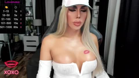 Snapshot of sweetestcandice08 chatting on 11, 12, 2024 CANDACE online show from 11, 12, 2024