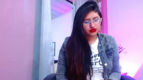 Snapshot of sweetgh_ chatting on 28, 9, 2025 Sweet online show from 28, 9, 2025