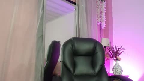 Snapshot of sweetgh_ chatting on 14, 10, 2025 Sweet online show from 14, 10, 2025