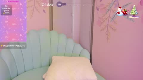 Snapshot of sweetgirl4u_ chatting on 15, 12, 2024 MIA online show from 15, 12, 2024
