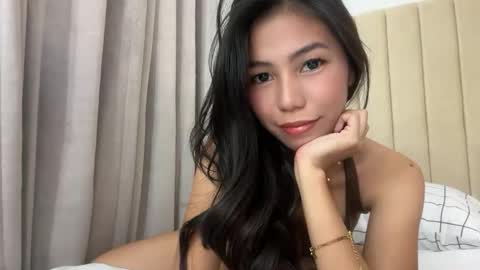 Snapshot of sweetgirl_ella chatting on 29, 11, 2025 Ella online show from 29, 11, 2025