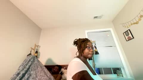 Snapshot of sweetgirllei chatting on 13, 11, 2025 sweetgirllei online show from 13, 11, 2025