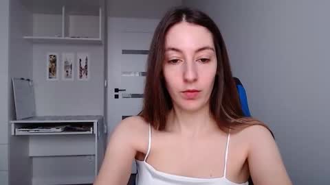 Emma  online show from 4, 12, 2025