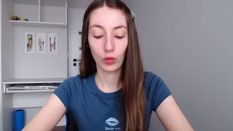 Emma  online show from 23, 7, 2026