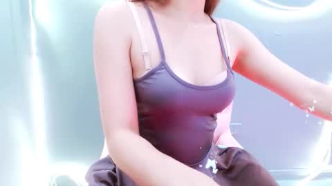 sweetie_bae99 online show from 6, 4, 2026