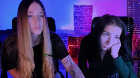 Chloe online show from 3, 2, 2026