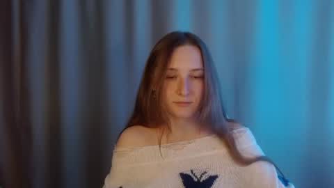 Snapshot of sweetie_lover chatting on 28, 6, 2026 Annie online show from 28, 6, 2026