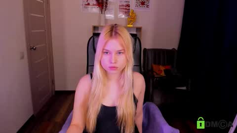 Mia online show from 12, 2, 2026