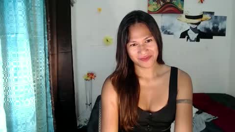Snapshot of sweetiekimz chatting on 6, 3, 2025 Rosemarie online show from 6, 3, 2025